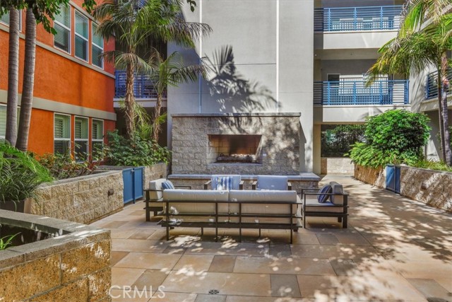 Image 63 of 75 For 300 4th Street 214