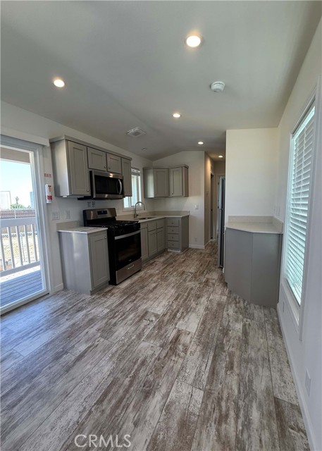 Detail Gallery Image 1 of 9 For 1526 Willow Pass Rd #42,  Pittsburg,  CA 94565 - 1 Beds | 1 Baths
