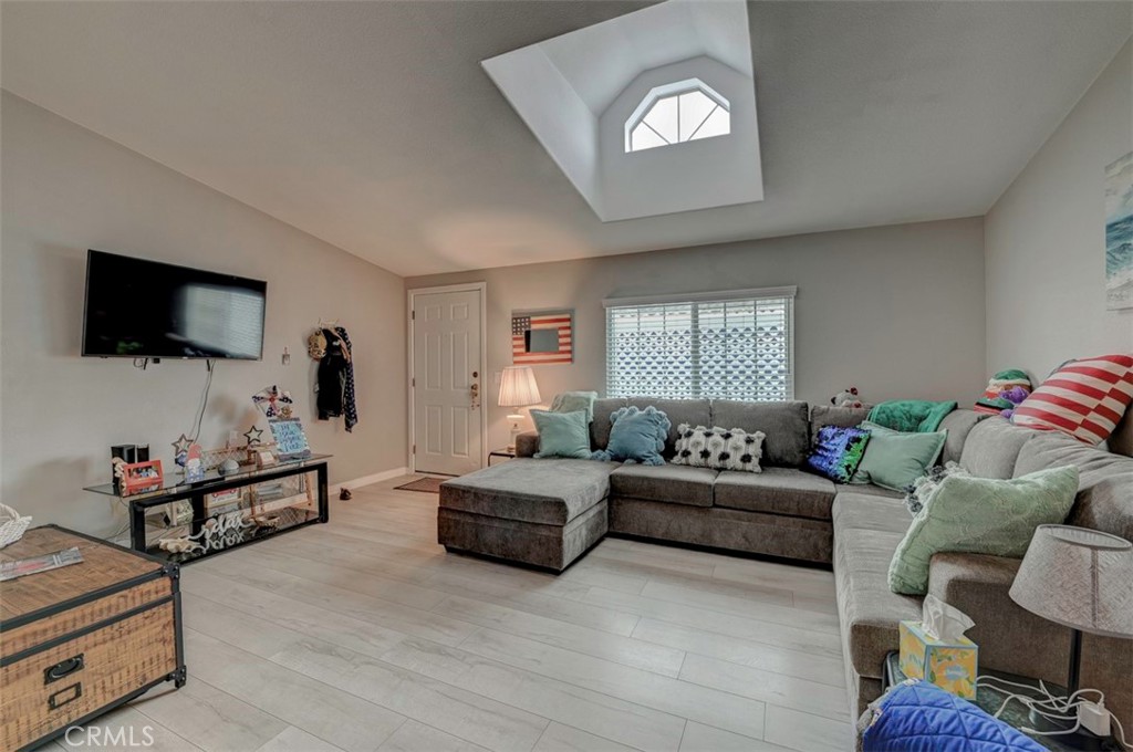 MLS #PW26089899 image #6