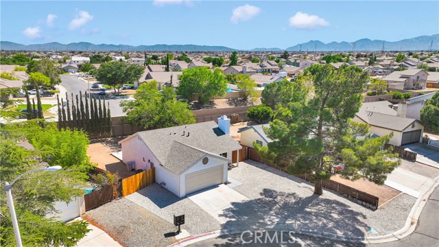 14463 Birchwood Drive, Hesperia CA: https://media.crmls.org/medias/31052f71-099d-4f31-aa22-d0a3ab3b97ae.jpg