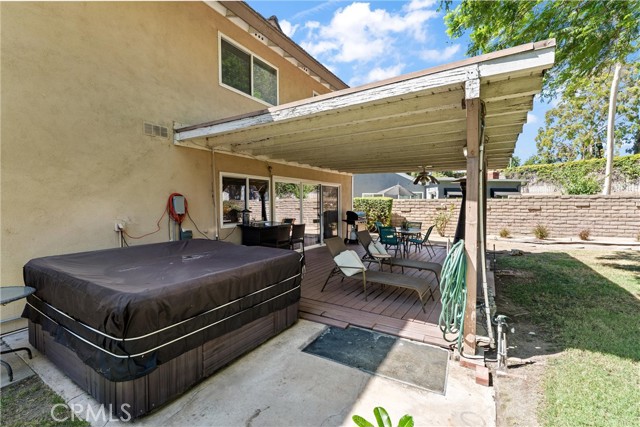 6316 E Woodsboro Avenue, Anaheim Hills CA: https://media.crmls.org/medias/31056802-8983-41ec-8e1b-b3bf17ea5df9.jpg