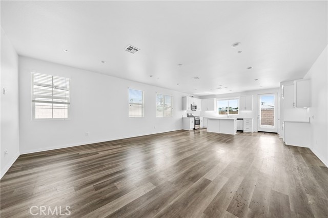 Detail Gallery Image 16 of 39 For 3476 Smith St, Jurupa Valley,  CA 92509 - 4 Beds | 2 Baths