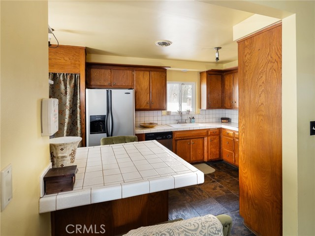 Detail Gallery Image 12 of 32 For 10576 Colebrook St, Sunland,  CA 91040 - 3 Beds | 2 Baths