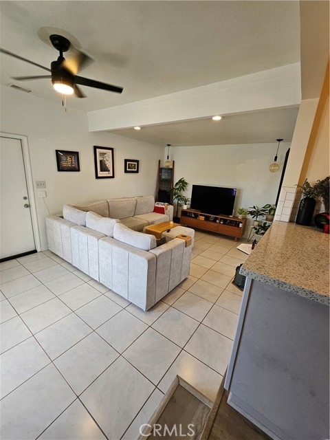 Detail Gallery Image 5 of 15 For 1226 Calvin, Escondido,  CA 92025 - 2 Beds | 2 Baths