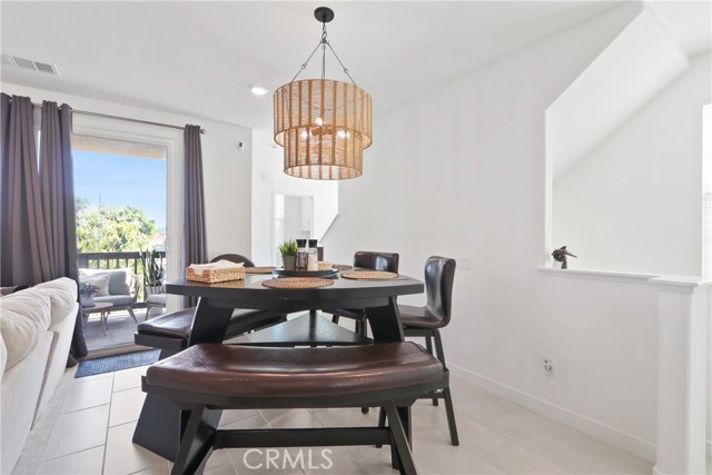 Detail Gallery Image 23 of 25 For 1096 N Anaheim Blvd., Anaheim,  CA 92801 - 4 Beds | 3/1 Baths