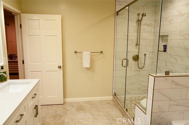 Detail Gallery Image 9 of 23 For 3921 Declaration Ave, Calabasas,  CA 91302 - 4 Beds | 3 Baths