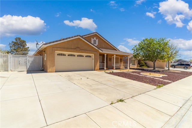 Detail Gallery Image 2 of 39 For 2248 Gable Ct, Rosamond,  CA 93560 - 3 Beds | 2 Baths