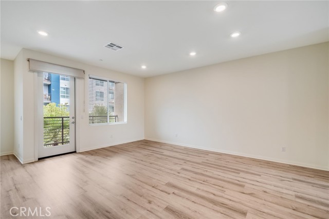 Detail Gallery Image 3 of 27 For 130 Unity, Irvine,  CA 92614 - 3 Beds | 2/1 Baths