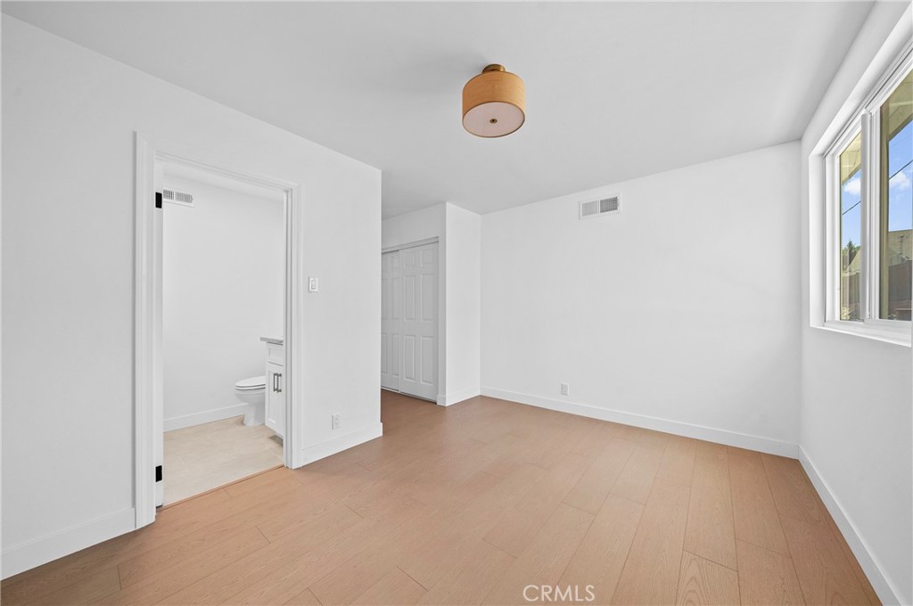 MLS #WS26158774 image #21