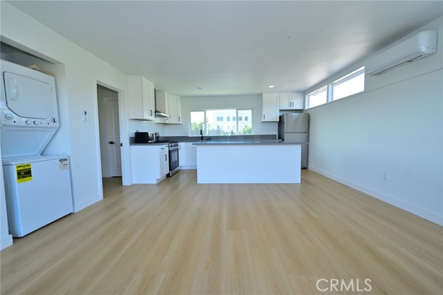 425 N Raymond Avenue, Pasadena CA: https://media.crmls.org/medias/310b18a0-f674-4183-9a60-f29733f0d786.jpg