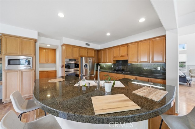 Detail Gallery Image 5 of 50 For 8251 E Marblehead Way, Anaheim Hills,  CA 92808 - 5 Beds | 3 Baths