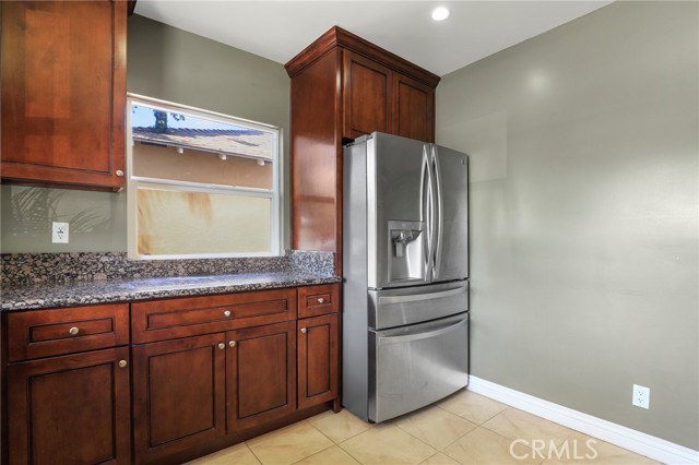 Detail Gallery Image 11 of 24 For 17561 Bullock St, Encino,  CA 91316 - 3 Beds | 2 Baths