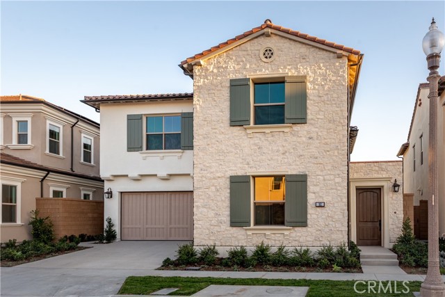 Detail Gallery Image 2 of 43 For 102 Mossvine, Irvine,  CA 92618 - 4 Beds | 4/1 Baths