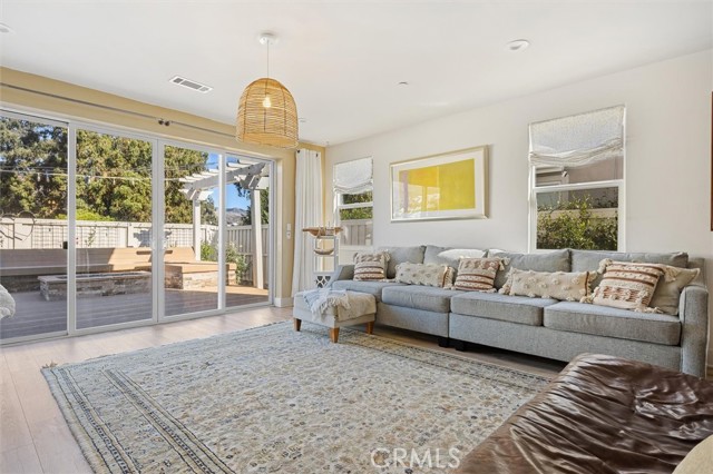 Detail Gallery Image 5 of 19 For 3898 Hayfield, San Luis Obispo,  CA 93401 - 3 Beds | 3 Baths