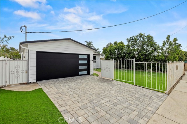 Front Image Thumbnail for CRSR26054443