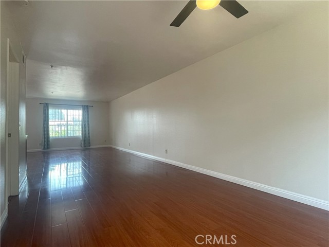 Detail Gallery Image 6 of 36 For 119 N Alhambra Ave #D,  Monterey Park,  CA 91755 - 3 Beds | 3 Baths