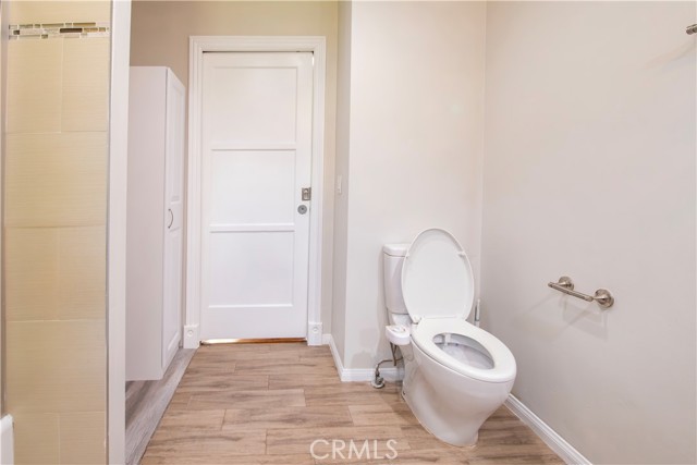 Detail Gallery Image 35 of 57 For 7447 Enfield, Reseda,  CA 91335 - 3 Beds | 2 Baths