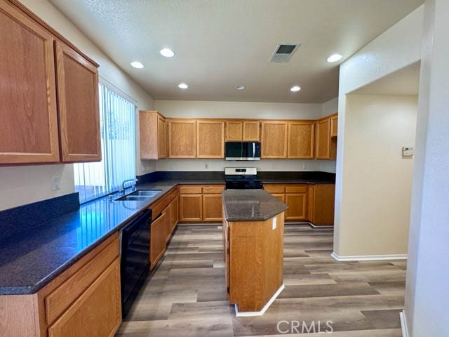 Detail Gallery Image 13 of 45 For 40023 Temecky Way, Murrieta,  CA 92562 - 4 Beds | 2/1 Baths