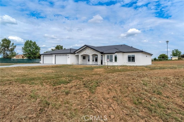 Detail Gallery Image 3 of 38 For 21035 Forest Glen, Madera,  CA 93638 - 4 Beds | 3 Baths