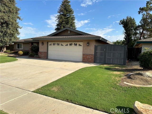 Detail Gallery Image 2 of 23 For 7404 Terry John Ave, Bakersfield,  CA 93308 - 3 Beds | 2 Baths