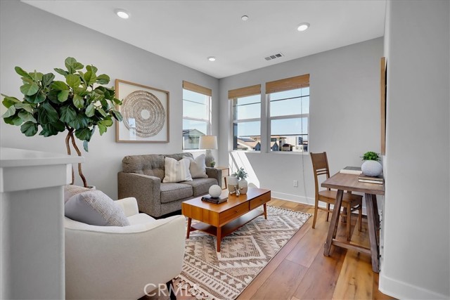 Detail Gallery Image 30 of 49 For 137 Rondo, Irvine,  CA 92618 - 3 Beds | 3 Baths