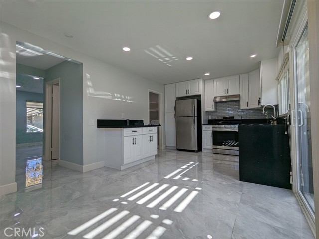 Detail Gallery Image 6 of 19 For 47 Heritage, Irvine,  CA 92604 - 3 Beds | 1/1 Baths