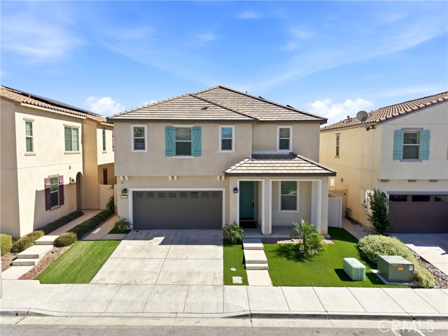 Detail Gallery Image 2 of 38 For 475 N Glenwood, Rialto,  CA 92376 - 5 Beds | 3/1 Baths
