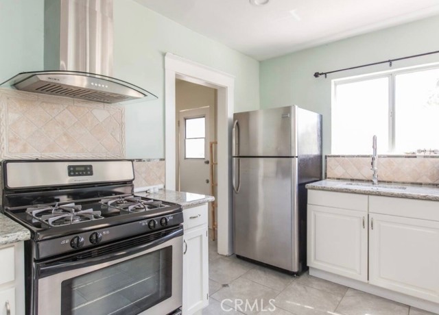 Detail Gallery Image 8 of 23 For 1500 S Hobart, Los Angeles,  CA 90006 - – Beds | – Baths