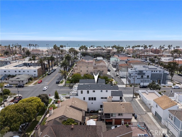 303 12th Street, Huntington Beach CA: https://media.crmls.org/medias/311235ee-b250-42a6-9deb-bf9367a58ebe.jpg
