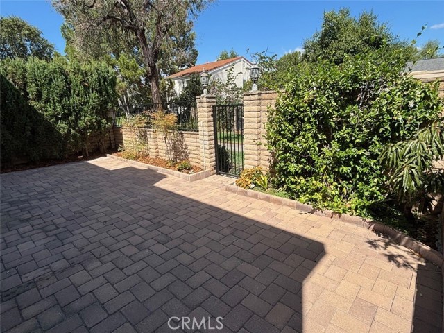 Detail Gallery Image 37 of 39 For 64 Oak Tree Lane, Irvine,  CA 92612 - 4 Beds | 2/1 Baths