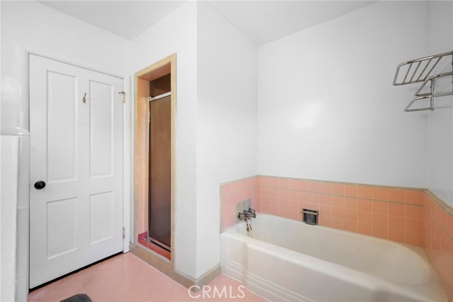 13617 Bassett Street, Valley Glen CA: https://media.crmls.org/medias/31156ad3-ada3-4479-a43e-227e6aadf892.jpg