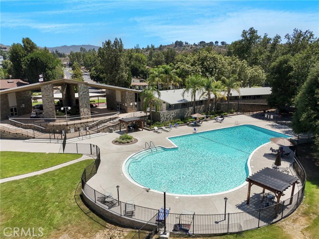 Detail Gallery Image 30 of 50 For 19118 Avenue of the Oaks #B,  Newhall,  CA 91321 - 2 Beds | 1 Baths