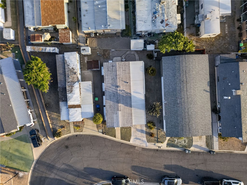 https://media.crmls.org/medias/3115da4b-b34a-452a-845b-45f9ea8df7a4.jpg?preset=X-Large