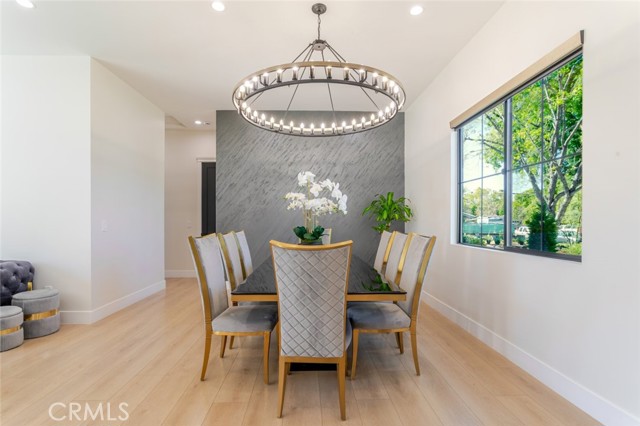 Detail Gallery Image 24 of 70 For 7714 Lasaine Ave, Northridge,  CA 91325 - 3 Beds | 4 Baths