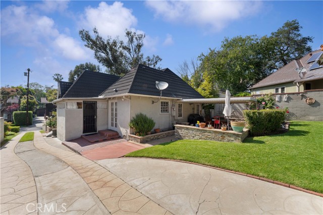 1194 Avoca Avenue, Pasadena CA: https://media.crmls.org/medias/3117cabb-8d16-48cf-ae4f-867e1354dc64.jpg