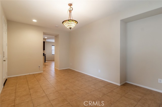 22326 Blue Lupine Circle, Grand Terrace CA: https://media.crmls.org/medias/3118db51-ff08-4318-b230-00a4b8e559a4.jpg