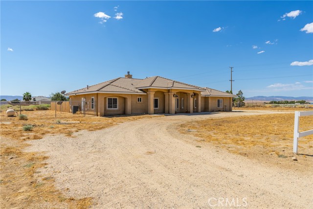 Detail Gallery Image 2 of 41 For 49540 90th St, Lancaster,  CA 93536 - 4 Beds | 3 Baths