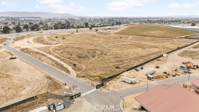 3920 S US Highway 101, Santa Maria CA: https://media.crmls.org/medias/311a0163-fa6d-45df-bbd4-fec92e97463c.jpg