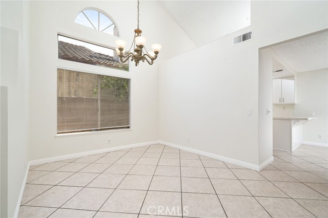 11500 Winery Drive, Fontana CA: https://media.crmls.org/medias/311a3226-b073-4f44-bbf3-e3df4465d144.jpg