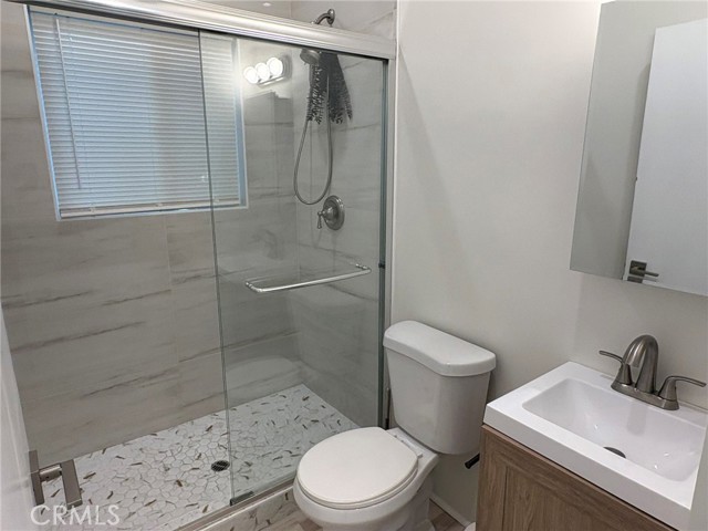 Detail Gallery Image 10 of 24 For 22119 San Miguel St, Woodland Hills,  CA 91364 - 1 Beds | 1 Baths