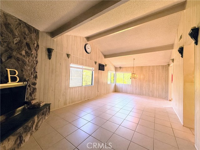 Detail Gallery Image 11 of 36 For 4792 Beaumont, La Mesa,  CA 91941 - 3 Beds | 3 Baths