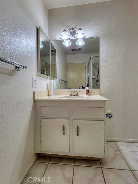 Detail Gallery Image 15 of 27 For 2370 via Mariposa 1h,  Laguna Woods,  CA 92637 - 2 Beds | 2 Baths