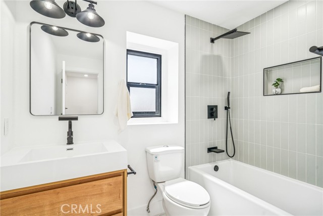 33871 Copper Lantern Street, Dana Point CA: https://media.crmls.org/medias/311c7eb8-8e0e-402f-bde5-bf36757a0198.jpg