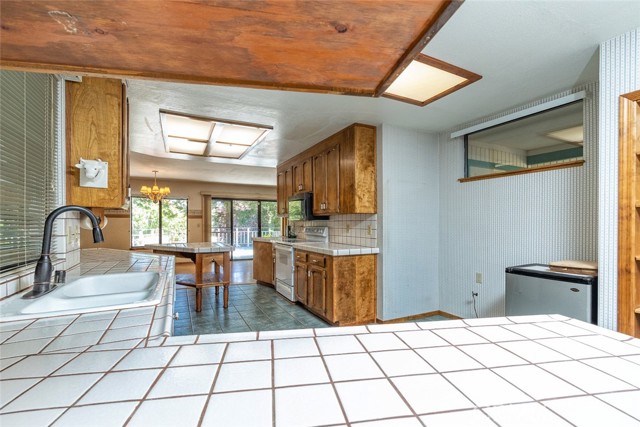Detail Gallery Image 8 of 60 For 472 Kelly Ridge Rd, Oroville,  CA 95966 - 3 Beds | 2 Baths