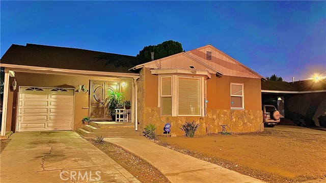 12809 Mckinley Ave, Los Angeles, CA 90059