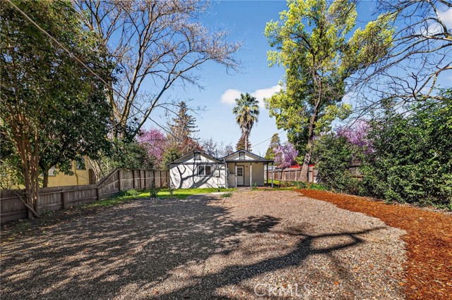 Detail Gallery Image 11 of 45 For 140 W 22nd, Chico,  CA 95928 - 2 Beds | 1 Baths