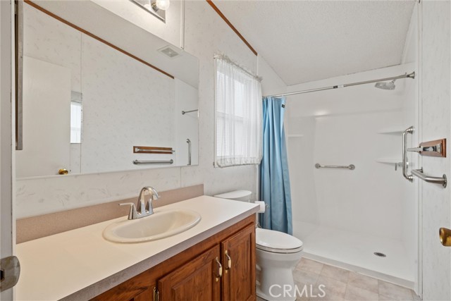 Detail Gallery Image 11 of 16 For 123 Henshaw #406,  Chico,  CA 95973 - 3 Beds | 2 Baths