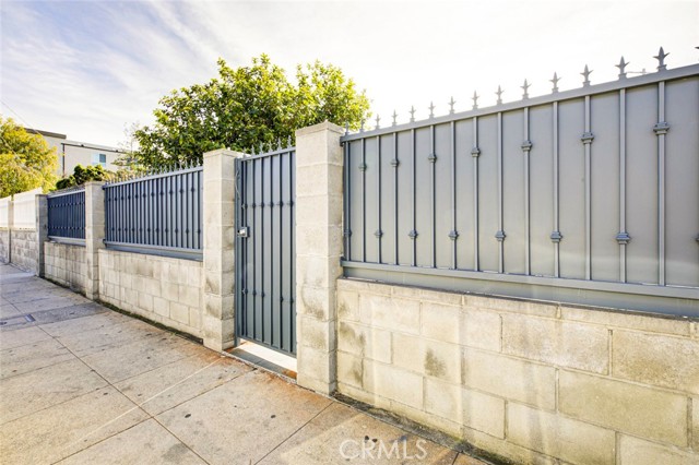 Detail Gallery Image 4 of 26 For 12156 Vanowen St, North Hollywood,  CA 91605 - 2 Beds | 1 Baths