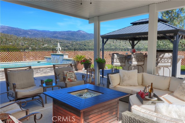 Detail Gallery Image 45 of 66 For 42038 Empty Creek, Oakhurst,  CA 93644 - 3 Beds | 2 Baths