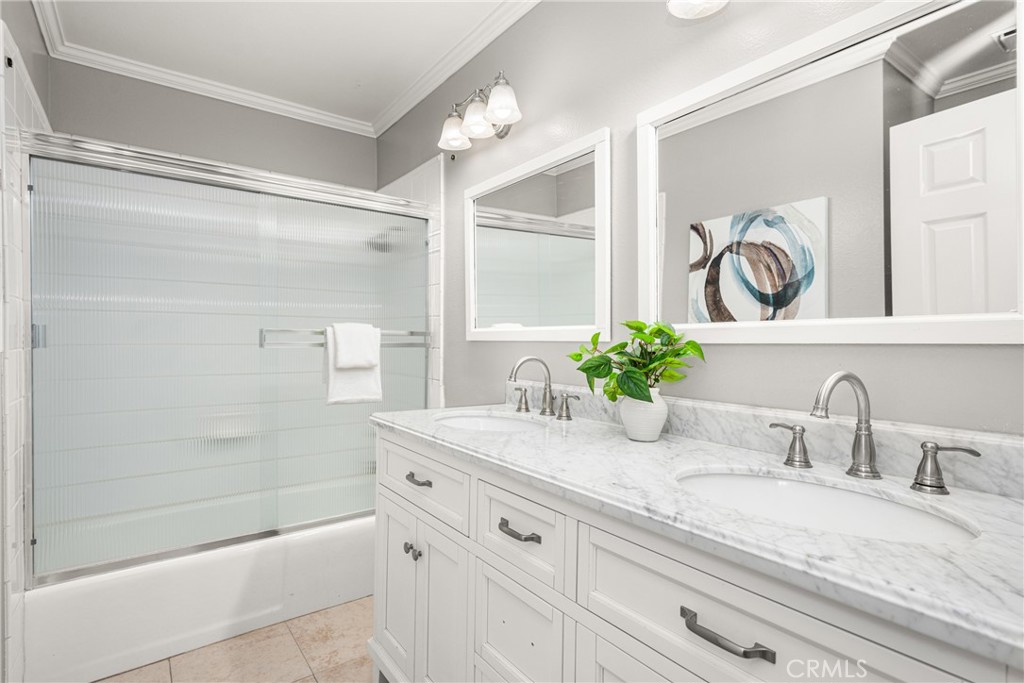 311f7b72 2687 4742 A332 B94ebc87b6d5